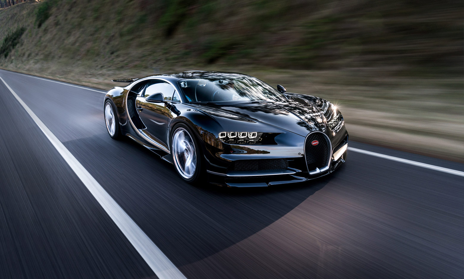 10 most powerful cars in the world - Bugatti Chiron 