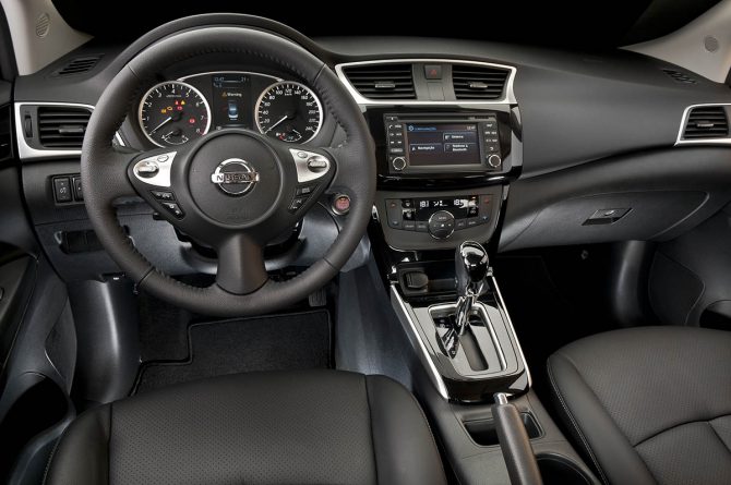 nissan sentra 2017 interior in Qatar